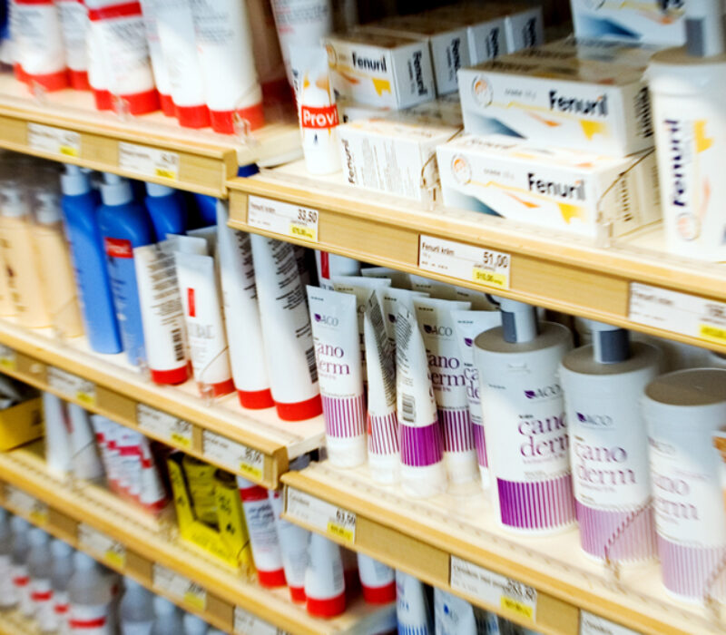 Forbudt å teste andre