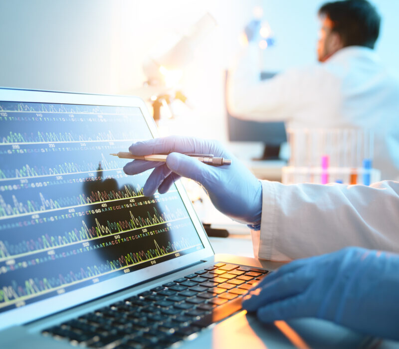 Frokost 13.11: Fra Gregor Mendel til dypsekvensering – om genetikkens historie og jakten på norske genvarianter