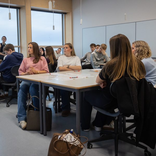 Ungdommens Bioteknologiråd: Kva meiner dei unge om bruk av bioteknologi?