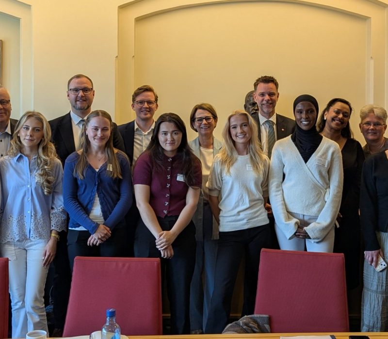 Ungdommens Bioteknologiråd besøker Stortinget